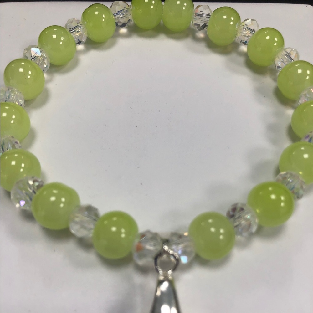 Bracelets - Picture 3 of 6